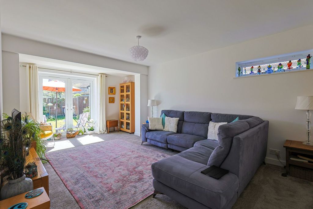 Property photo 2 of 43