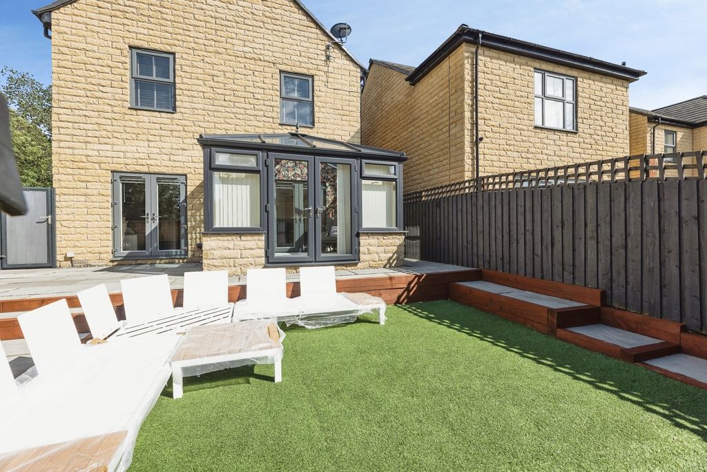 Property photo 3 of 30 Pbox-Img.Jpg
