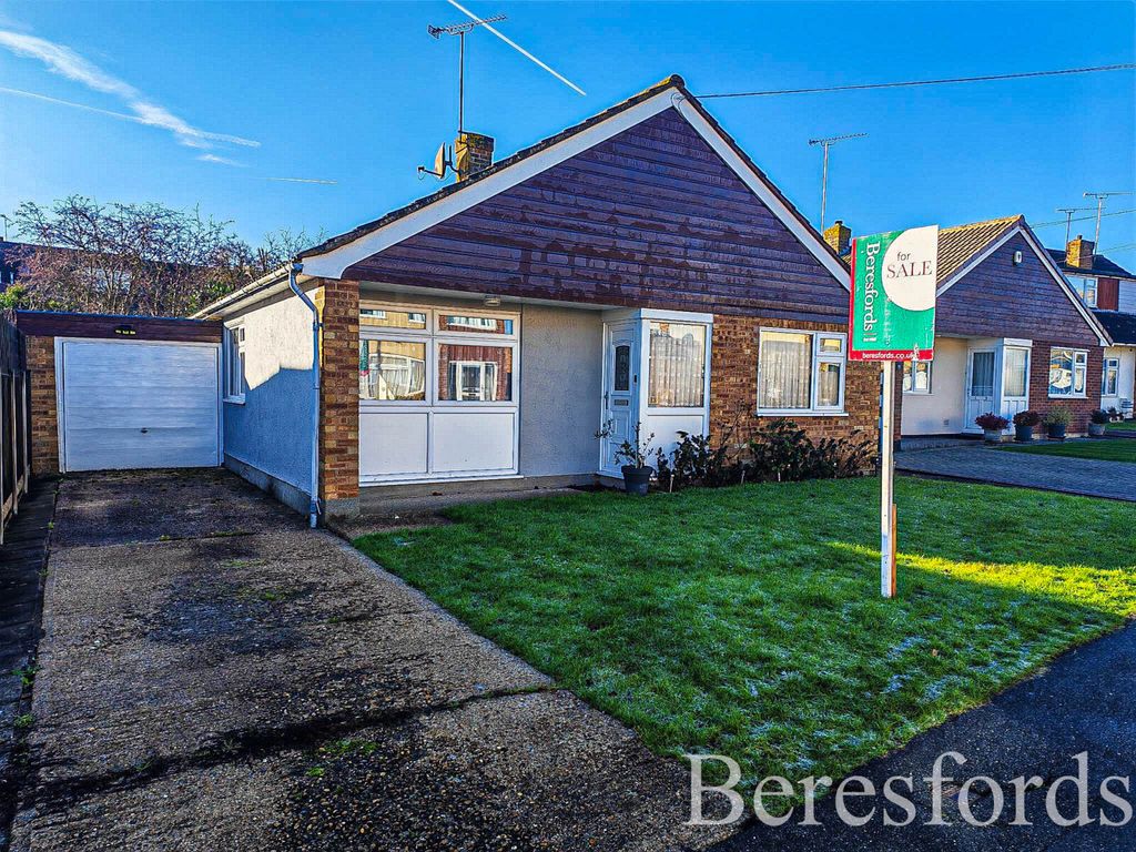 Property photo 1 of 17 Front