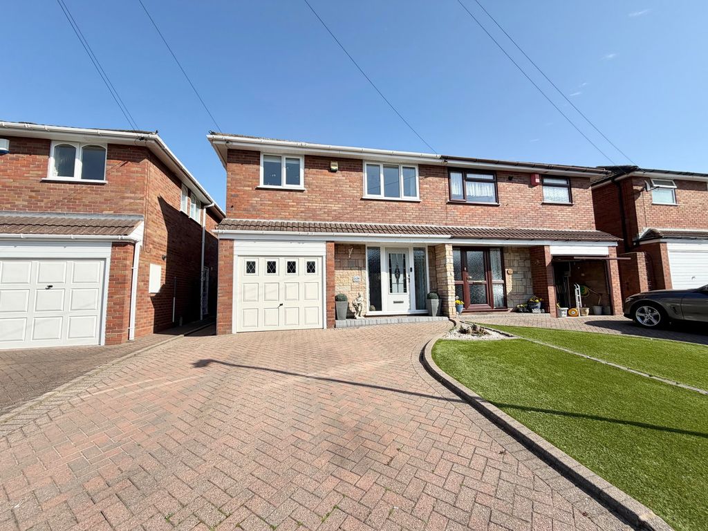 Property photo 1 of 35
