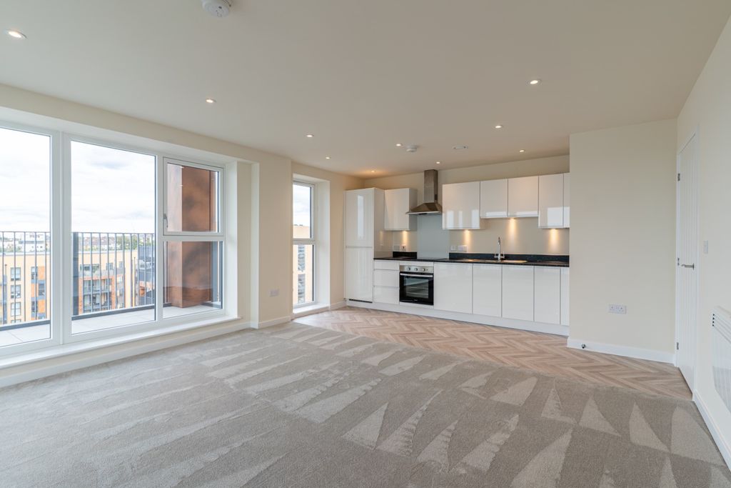 Property photo 3 of 23 5534693