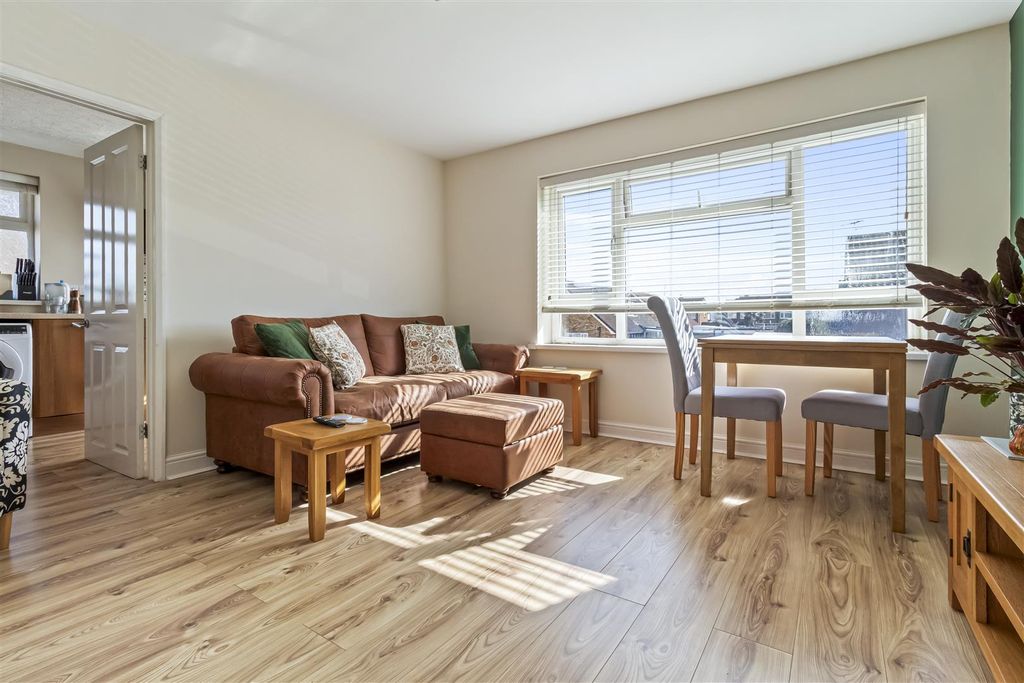 Property photo 3 of 20 89 Ophir Road-004.Jpg