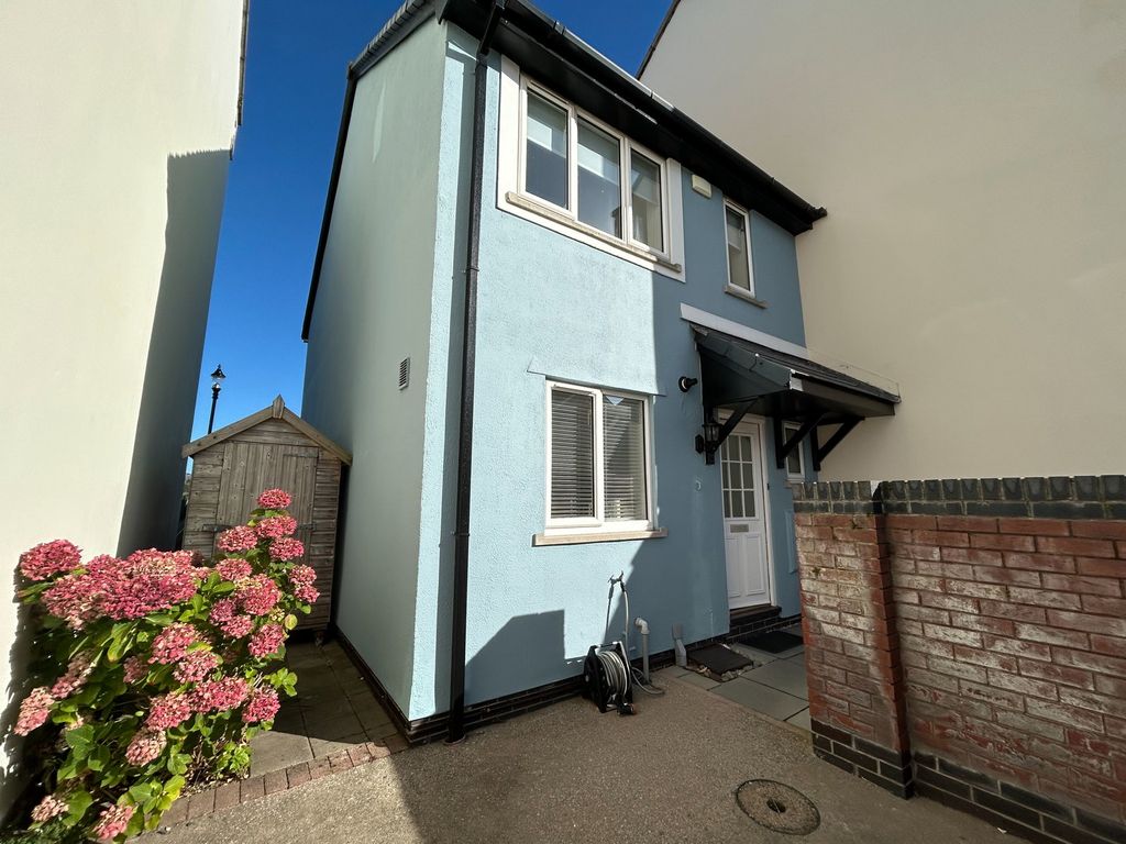 Property photo 2 of 26