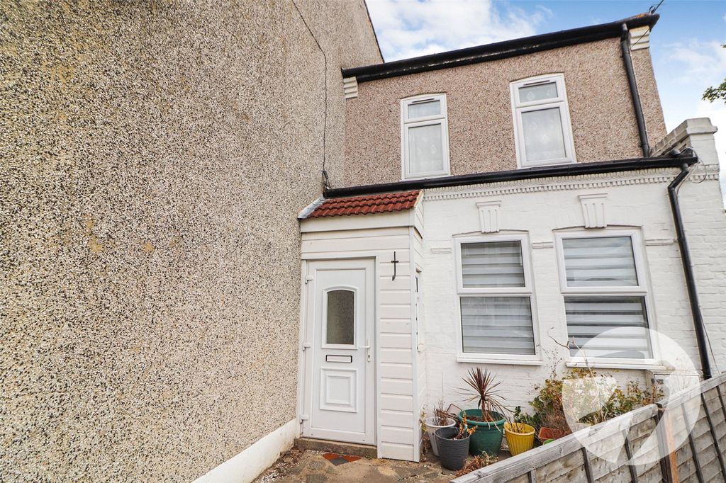 Property photo 1 of 13 Picture No. 12