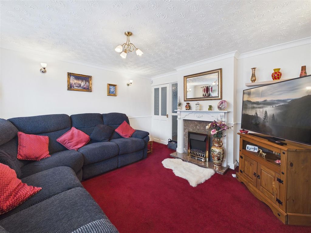 Property photo 3 of 21 Cam05476G0-Pr0152-Still010.Jpg