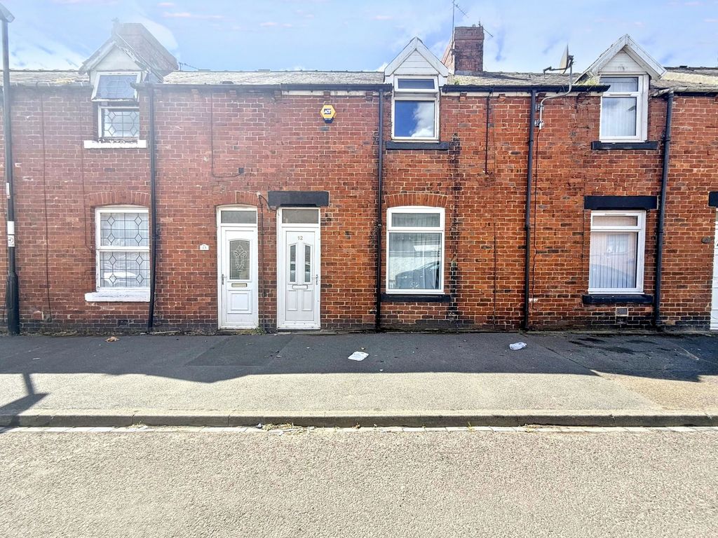 Property photo 1 of 8