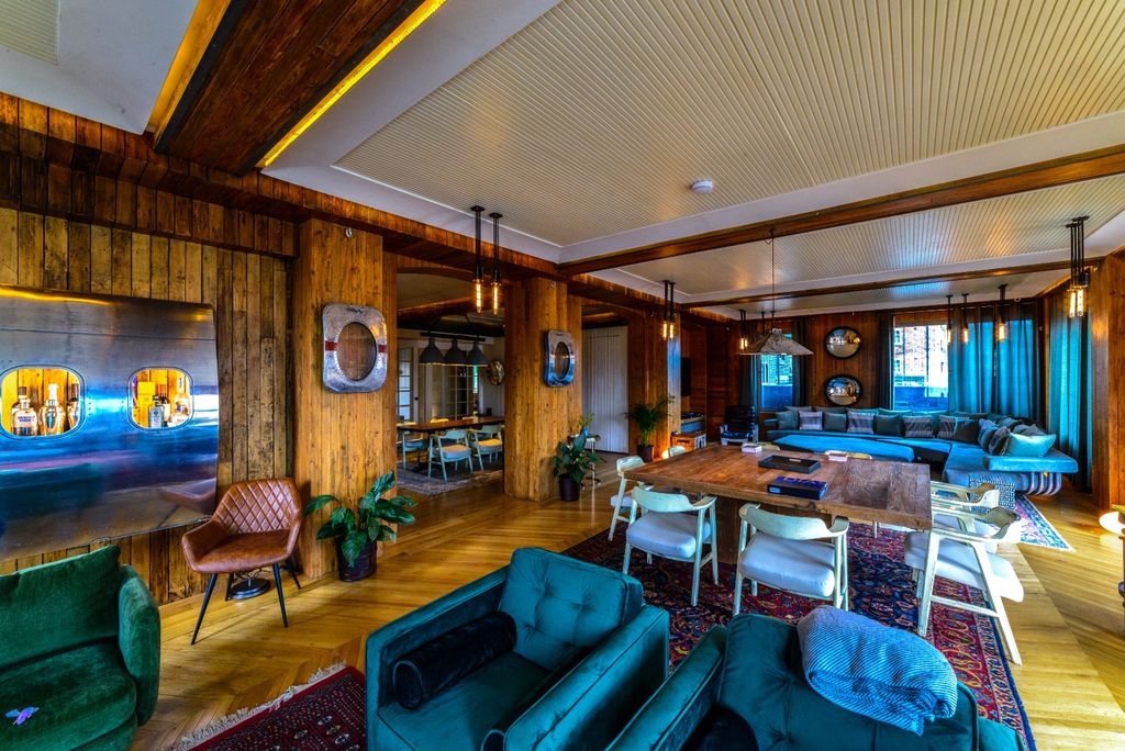 Property photo 2 of 29 4883313