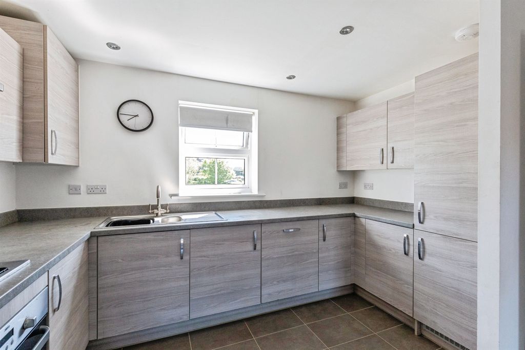 Additional image 5 of 2 bed flat for saleNina Carroll Way, Kettering NN15