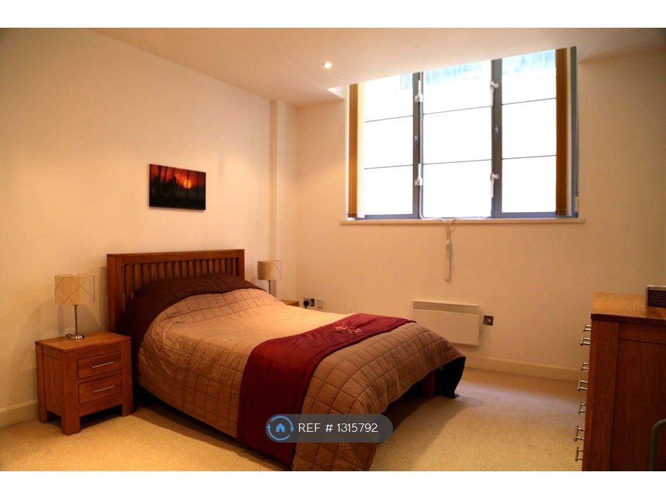 Property photo 2 of 4 Large Seperate Double Bedroom (Duplex)