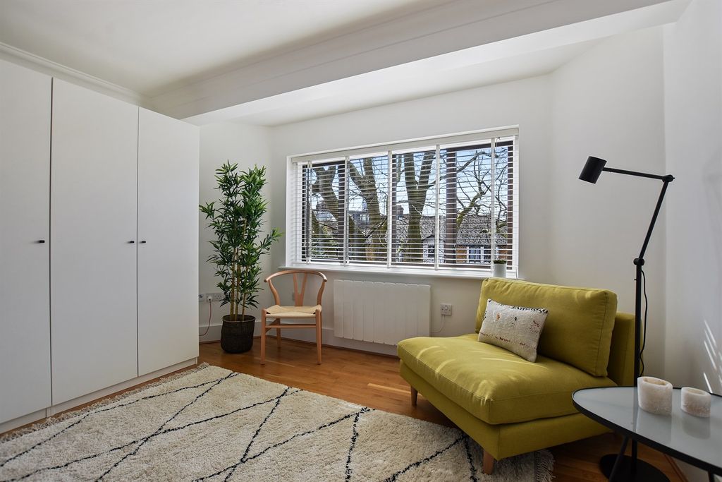 Property photo 1 of 5 (Main)