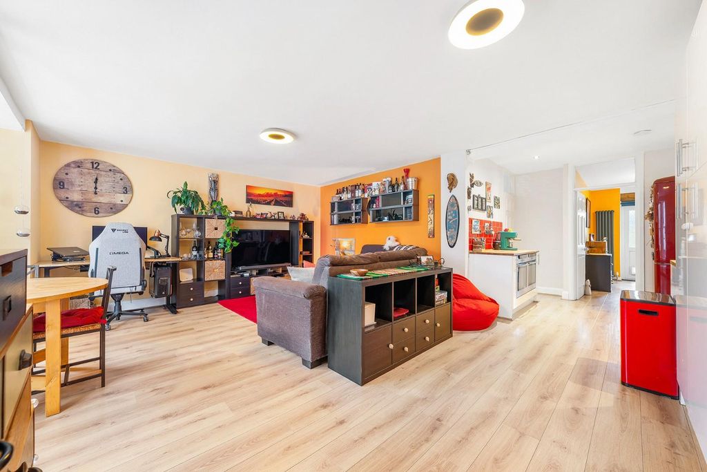 Property photo 1 of 14 Reception.Jpg