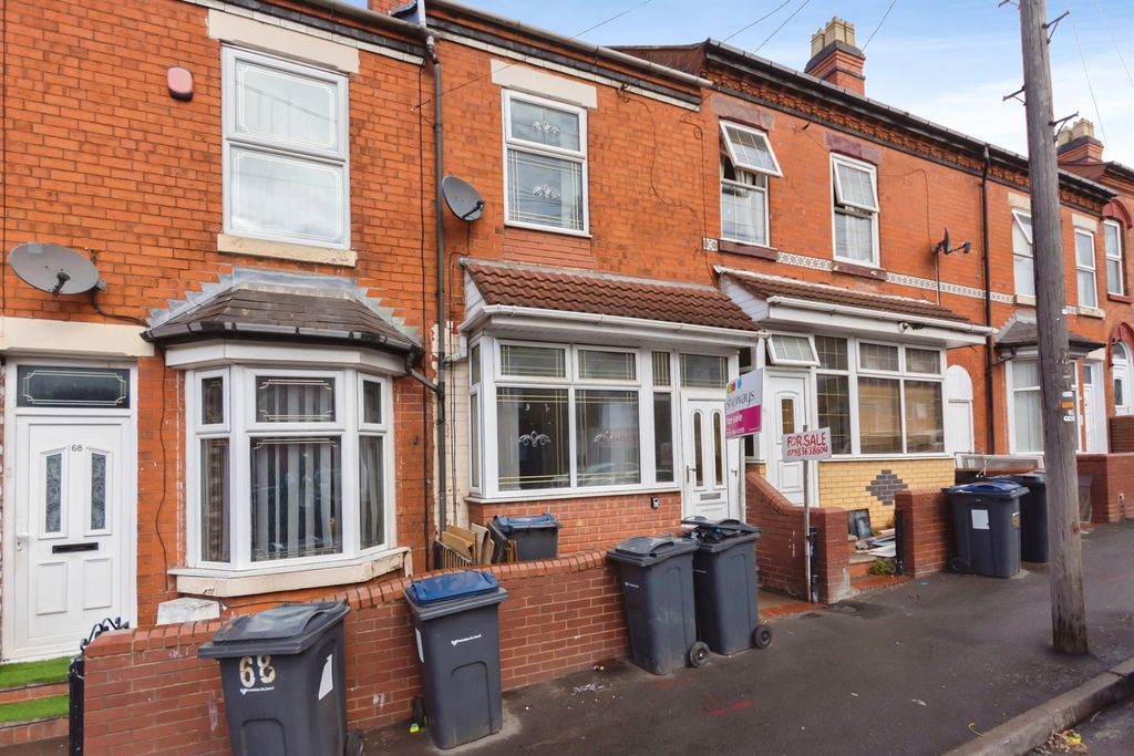 Property photo 2 of 18