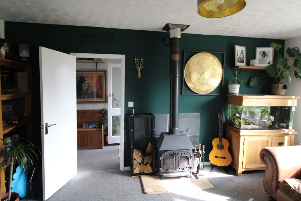 Property photo 2 of 18