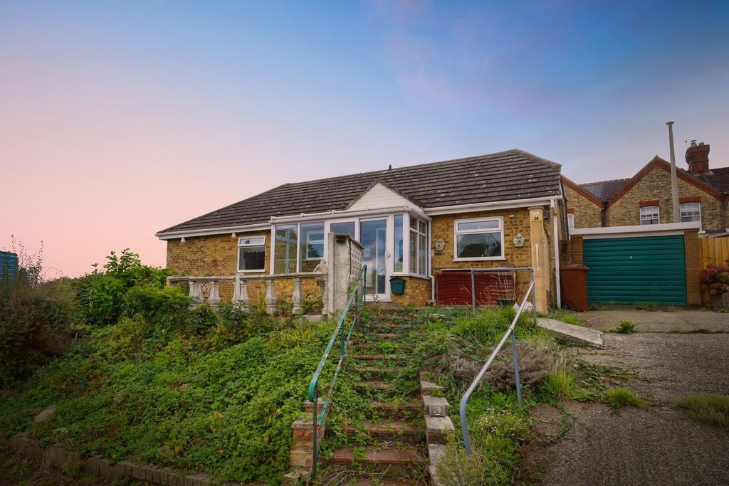 Property photo 1 of 19 Pbox-Img.Jpg
