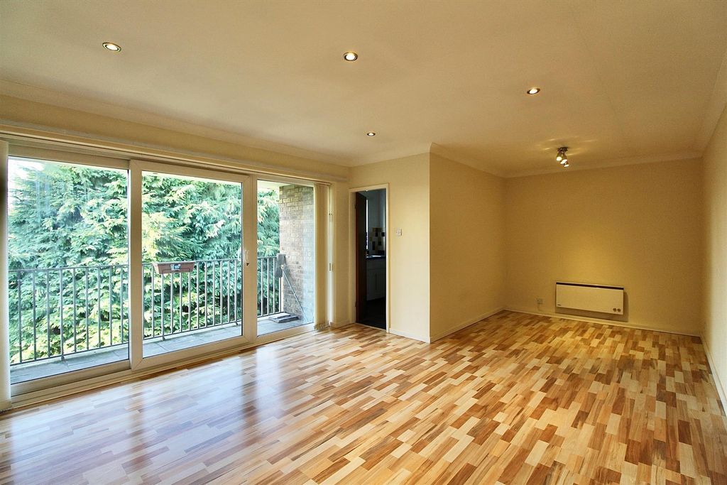 Property photo 2 of 8 Img_5931.Jpg