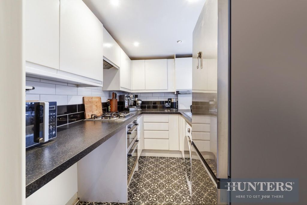 Property photo 3 of 11 Longfellow Road (5).Jpg