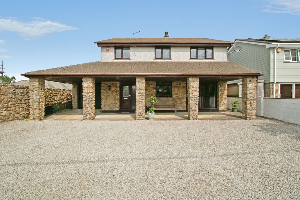 Property photo 1 of 40 Pbox-Img.Jpg
