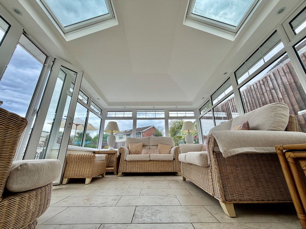 Property photo 3 of 49