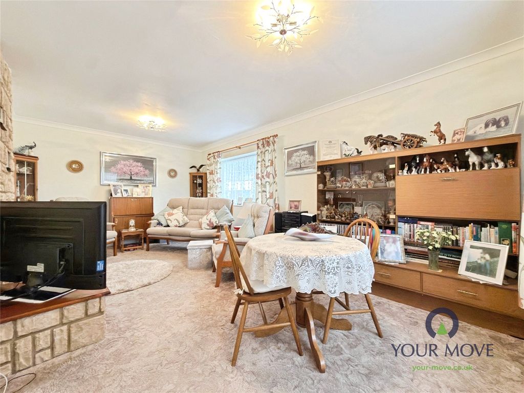 Property photo 2 of 9 Lounge/Diner