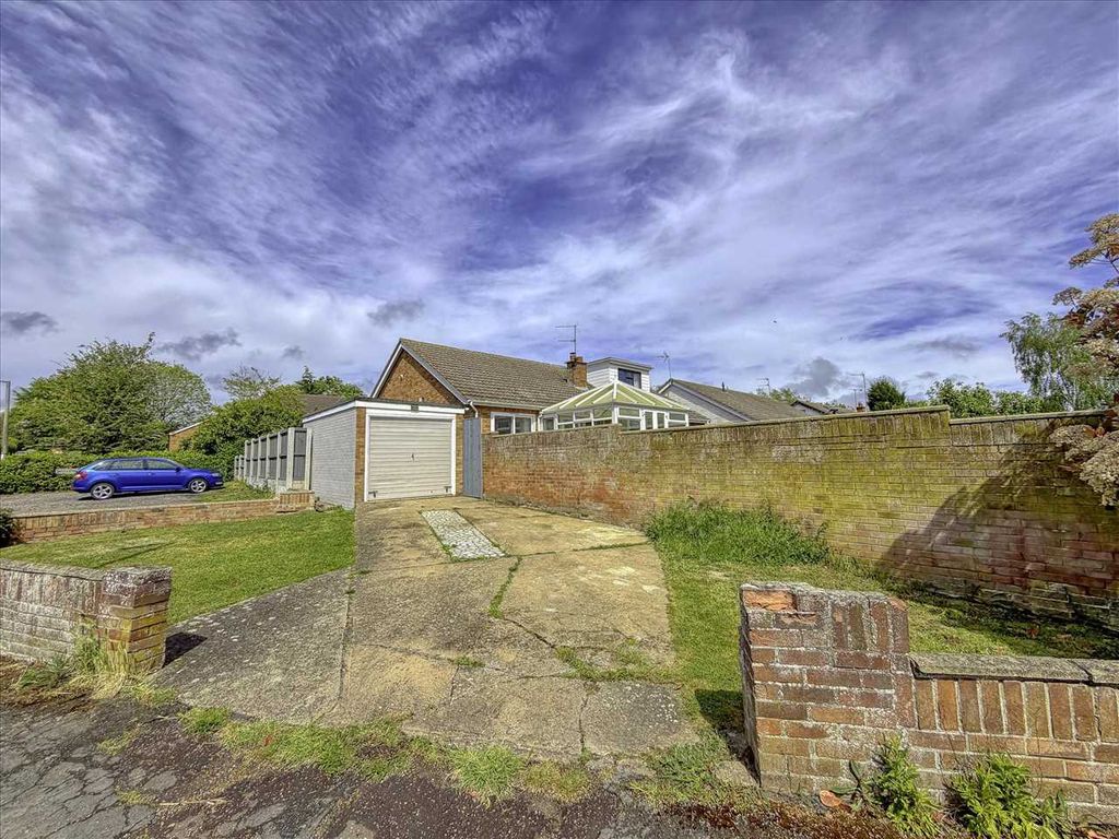 Property photo 2 of 22