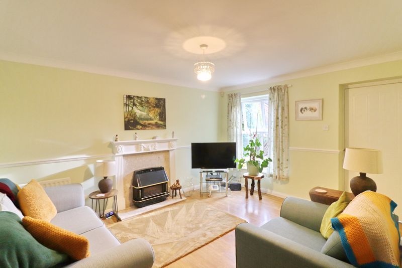 Property photo 2 of 26 Lounge