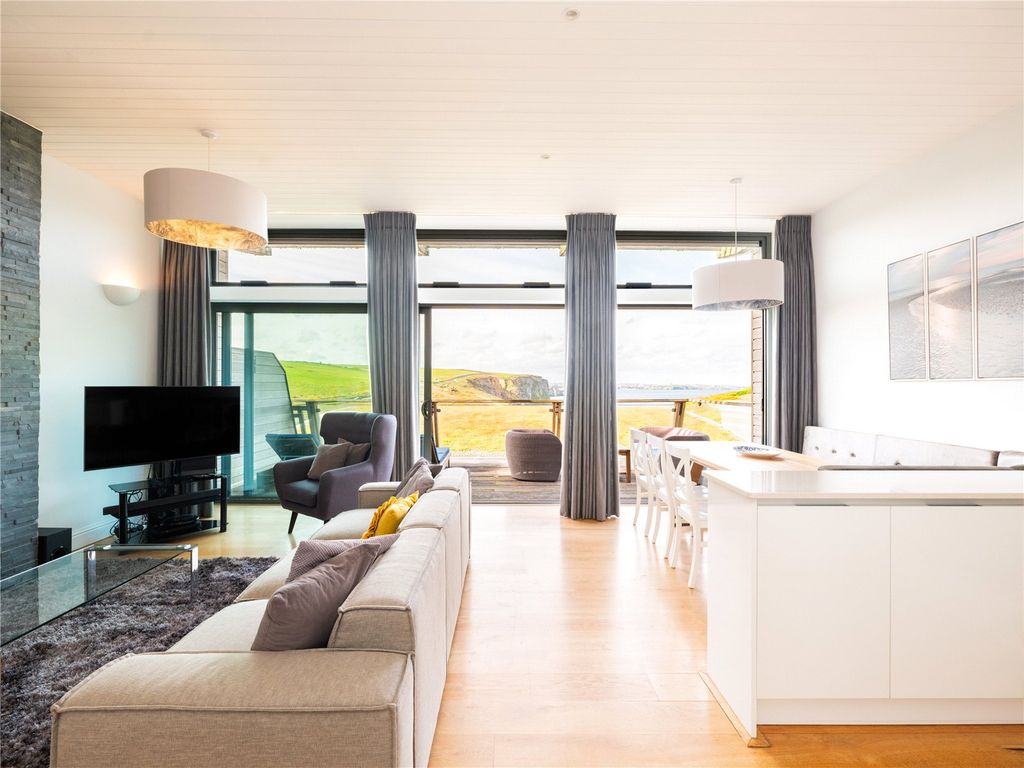 Property photo 2 of 14 Open Plan Living