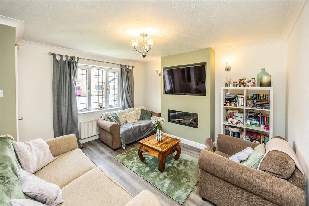 Property photo 3 of 20 12Tchipp-170226-13.Jpg