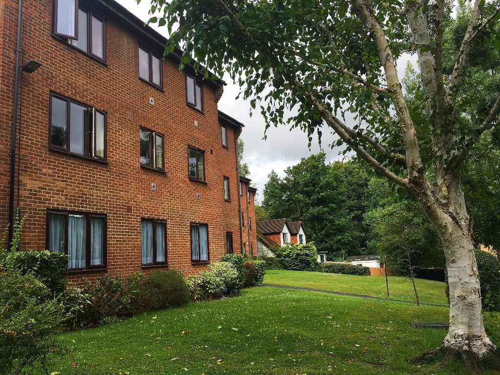 Property photo 1 of 17 Outside