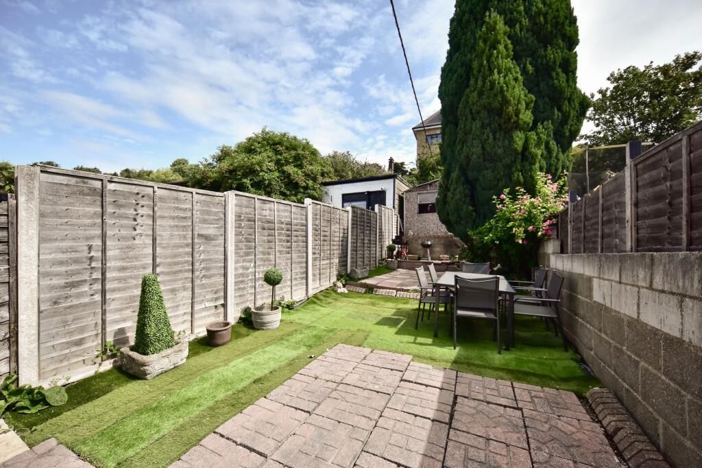 Property photo 3 of 12