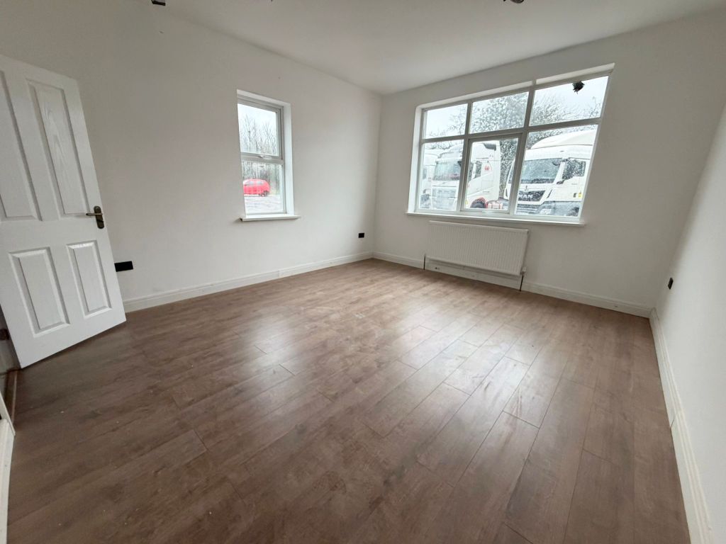 Property photo 1 of 3