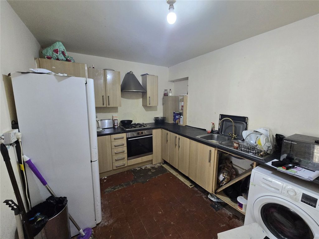 Property photo 3 of 10 Picture No. 01