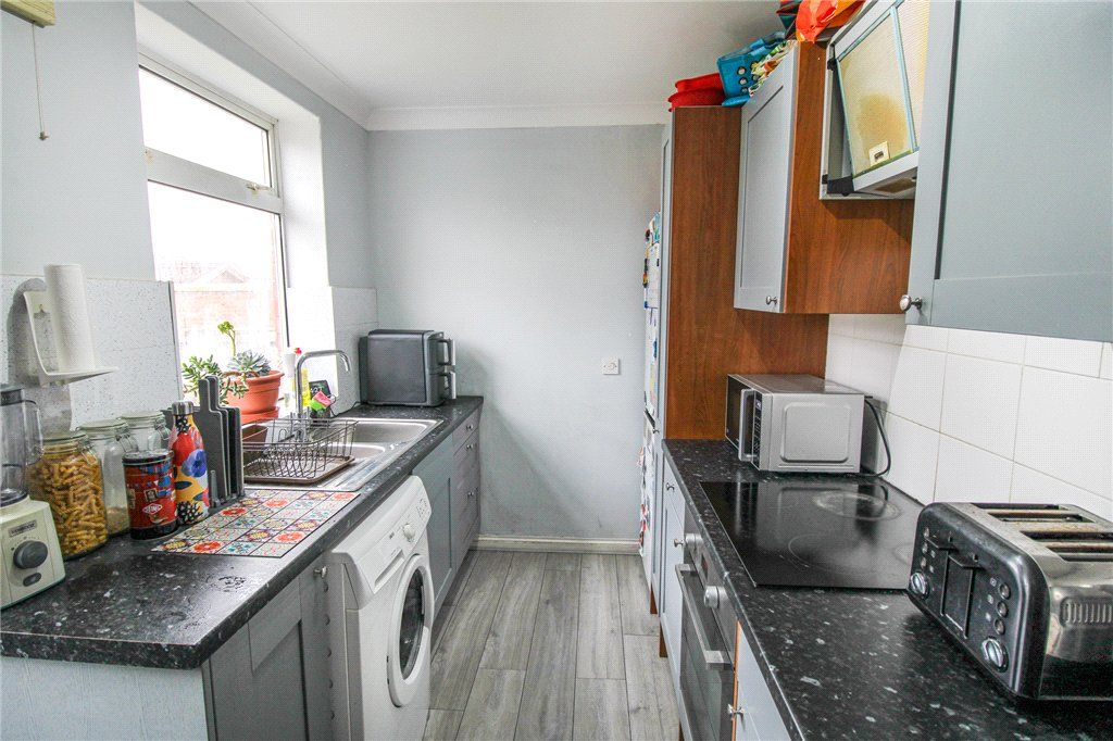 Property photo 3 of 12 Kitchen