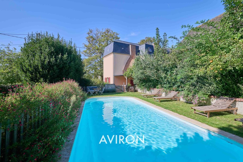 Property photo 1 of 25 Property With Swimming Pool 200 m From The Beach In Trouville-Sur-Mer