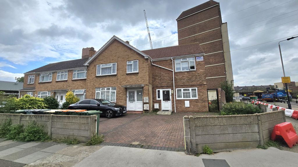 Property photo 1 of 1