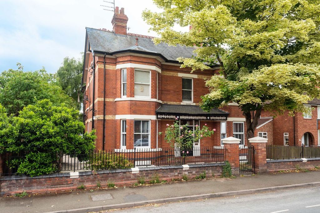 Property photo 1 of 22