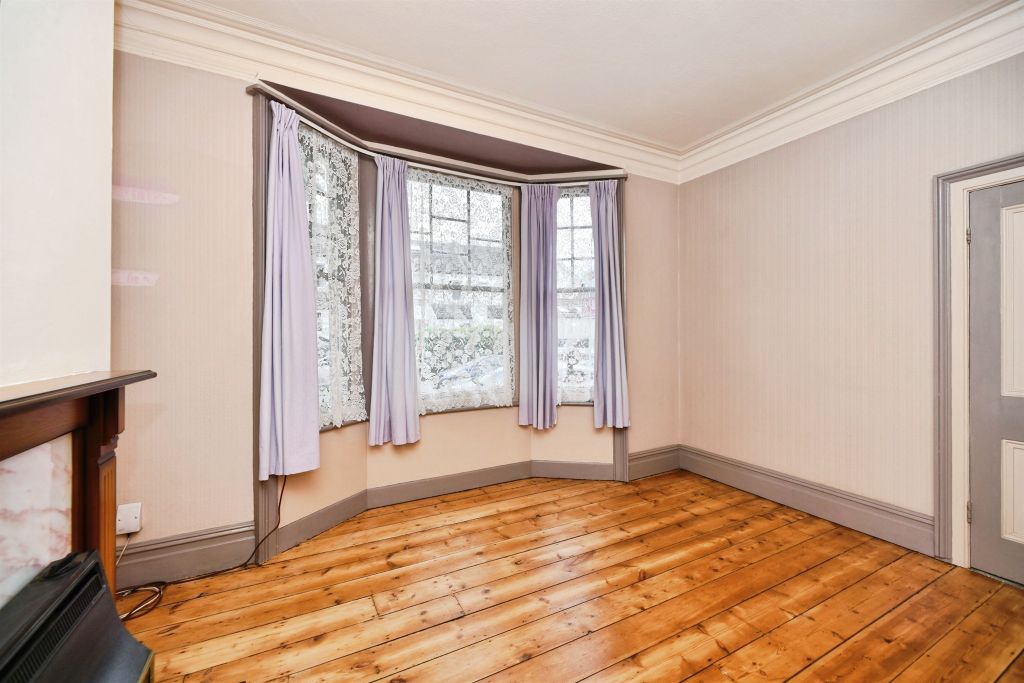 Property photo 2 of 26