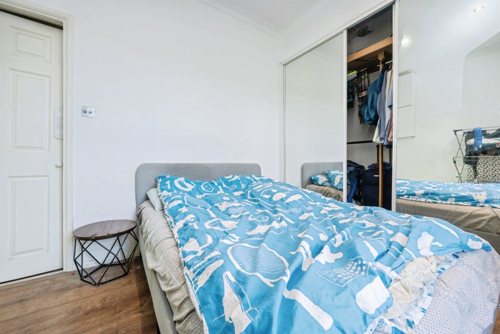 Property photo 3 of 5