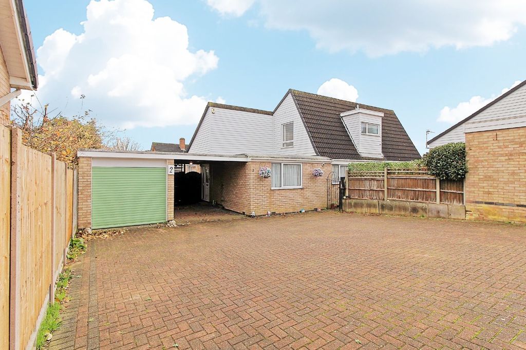 Property photo 1 of 33