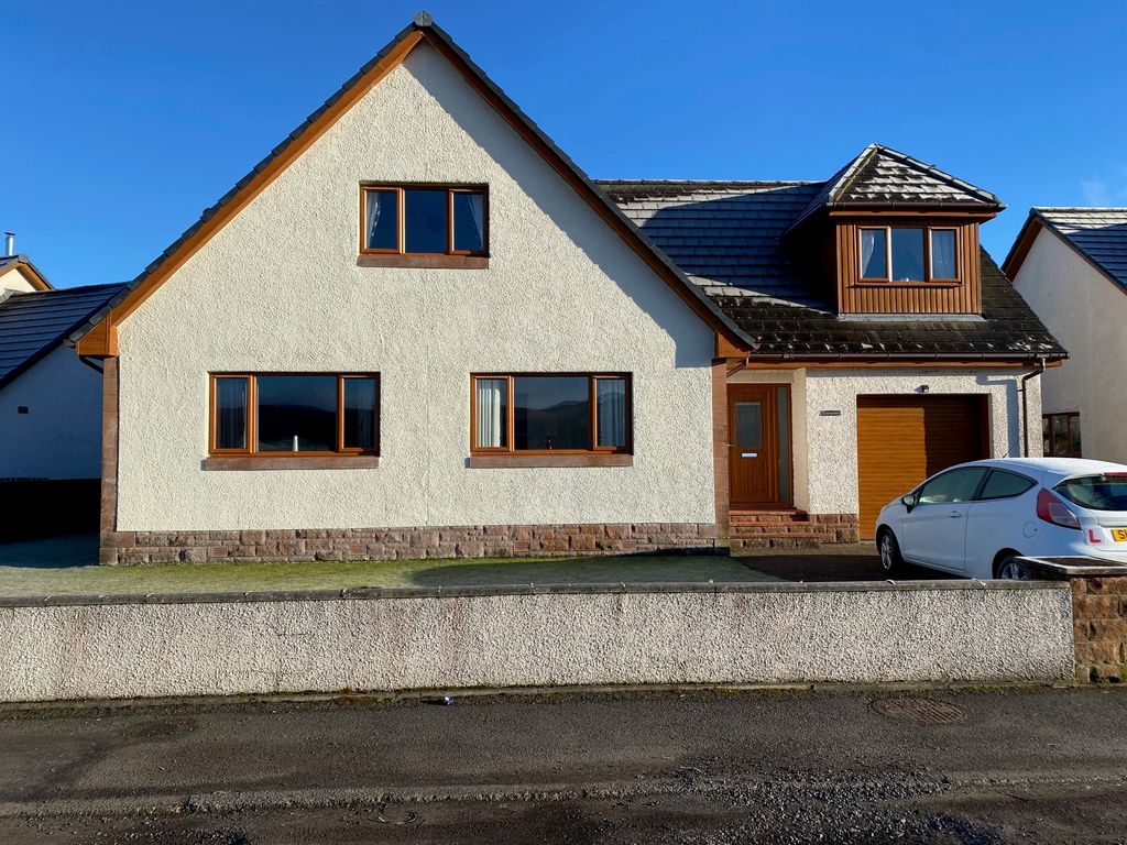 Property photo 1 of 32