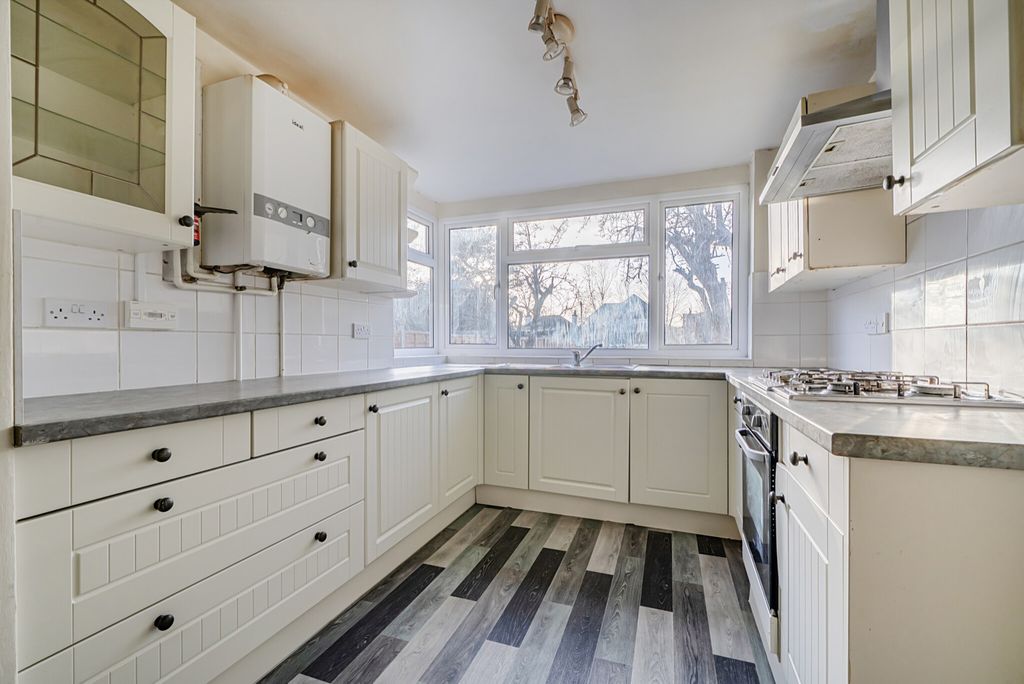 Property photo 2 of 23 1397062-14-695E79...