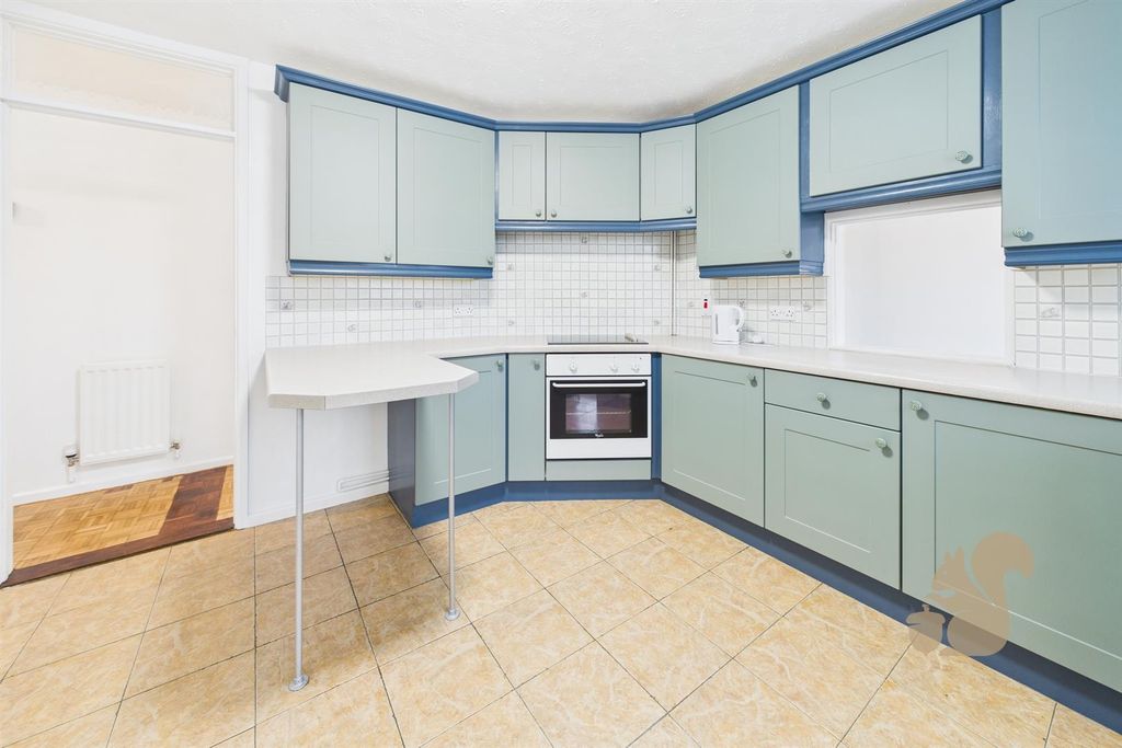 Property photo 3 of 24 Kitchen