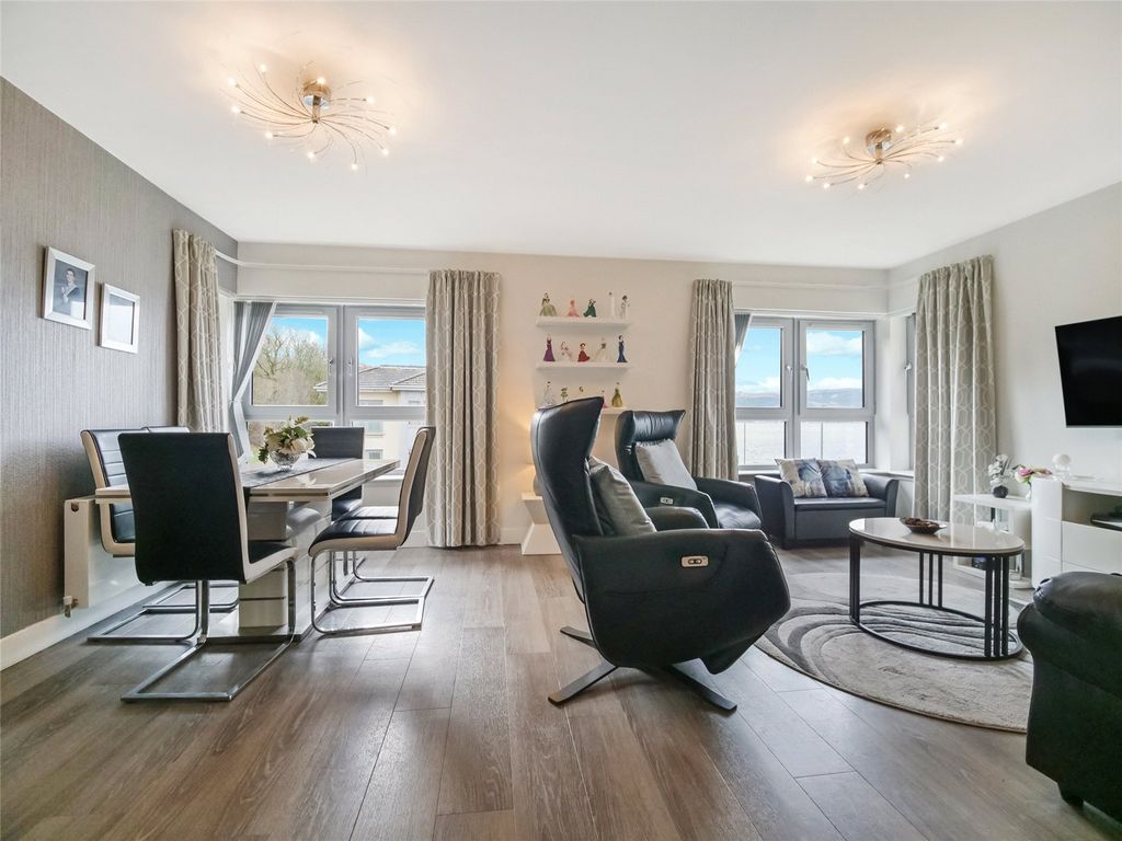 Property photo 2 of 24 Picture No. 04