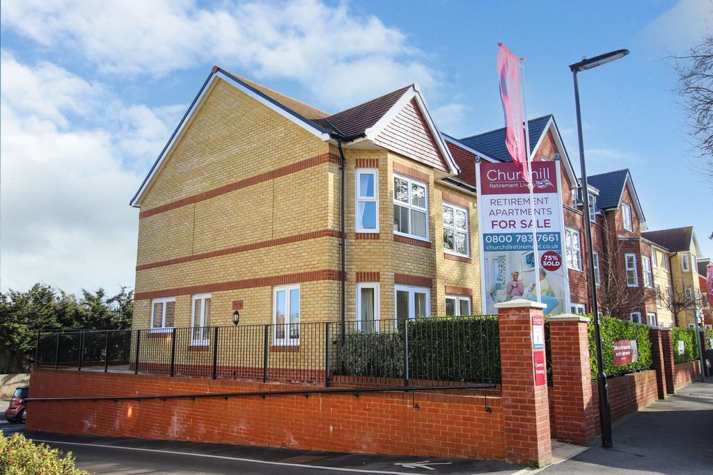Property photo 1 of 11