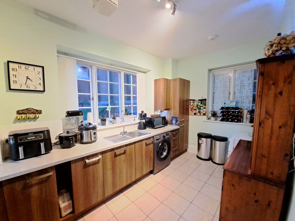 Property photo 3 of 59 20231105_163229