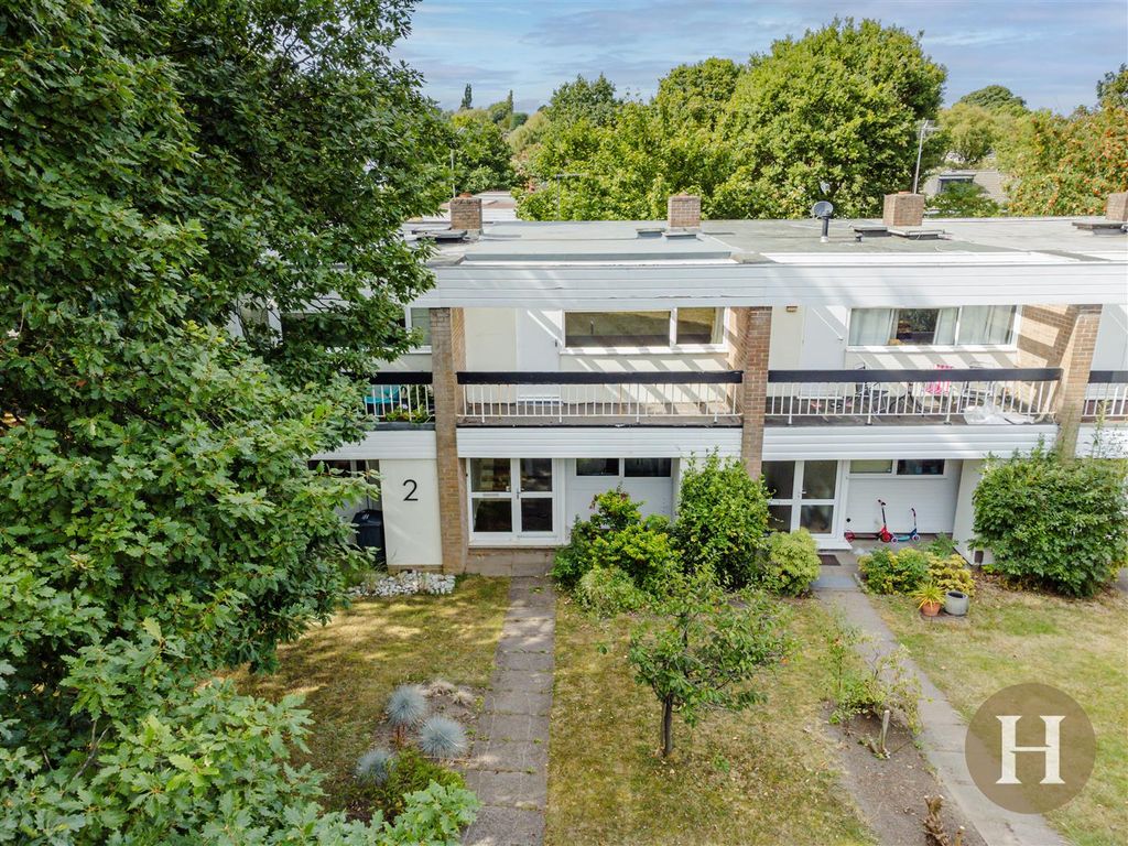 Property photo 1 of 25 Hadleigh Estate Agents-35.Jpg