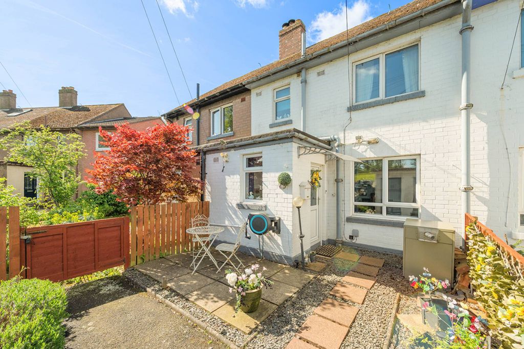 Property photo 1 of 25