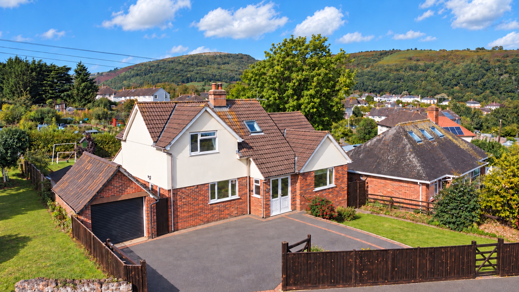 Property photo 1 of 34