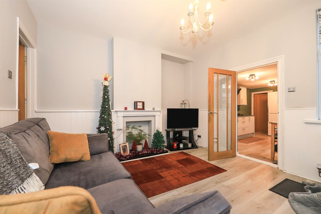 Property photo 3 of 15