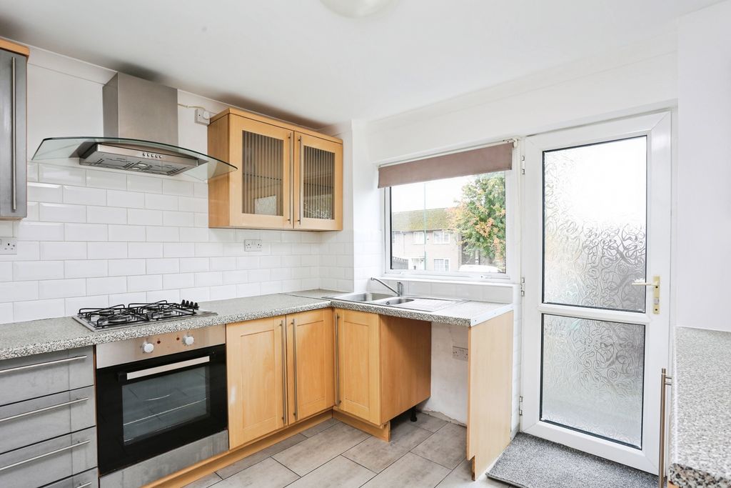 Property photo 2 of 17 Photo