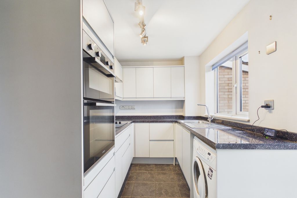 Property photo 2 of 10 Picture No. 05